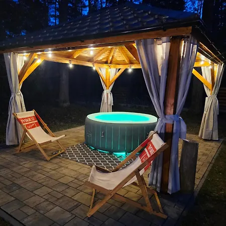 Hébergement de vacances Zacisze Na Jurze - Lesny Z Kominkiem I Jacuzzi *